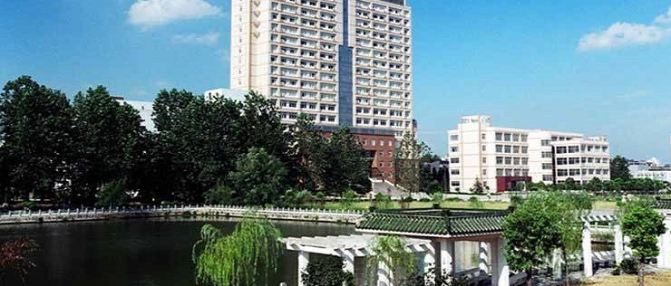 武汉理工大学校园风景 武汉理工大学校园风景